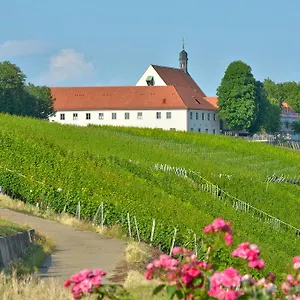 Vogelsburg Hotel