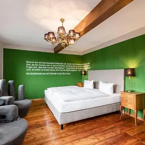 Turmdieb Hotel