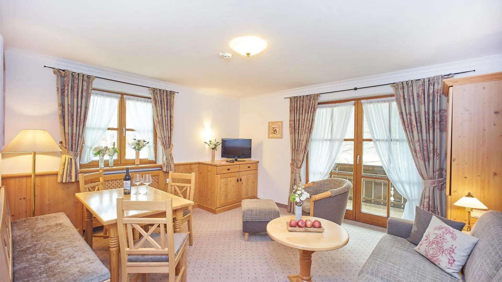 Hotel Klosterhotel Ludwig der Bayer Ettal 4*,